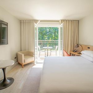 Camera con letto king size